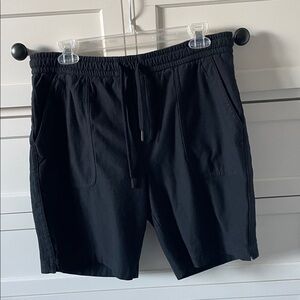 Athleta Men’s Black Farallon 9” Bermuda Shorts UPF50+ w/ Pockets - Size 10